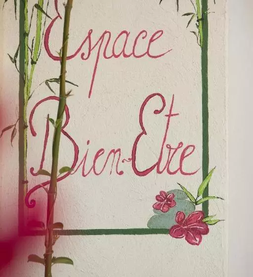 Otel Le Mas De Cocagne