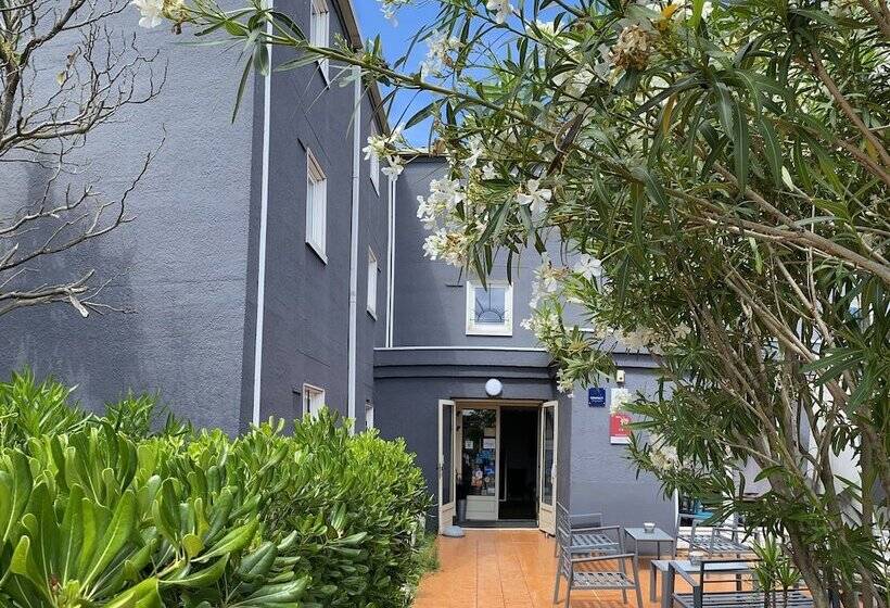 Contact Hotel Le Sud Montpellier Aéroport Parc Expo Arena