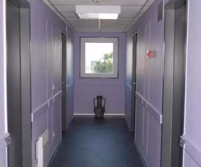 Contact Hotel Le Sud Montpellier Aéroport Parc Expo Arena