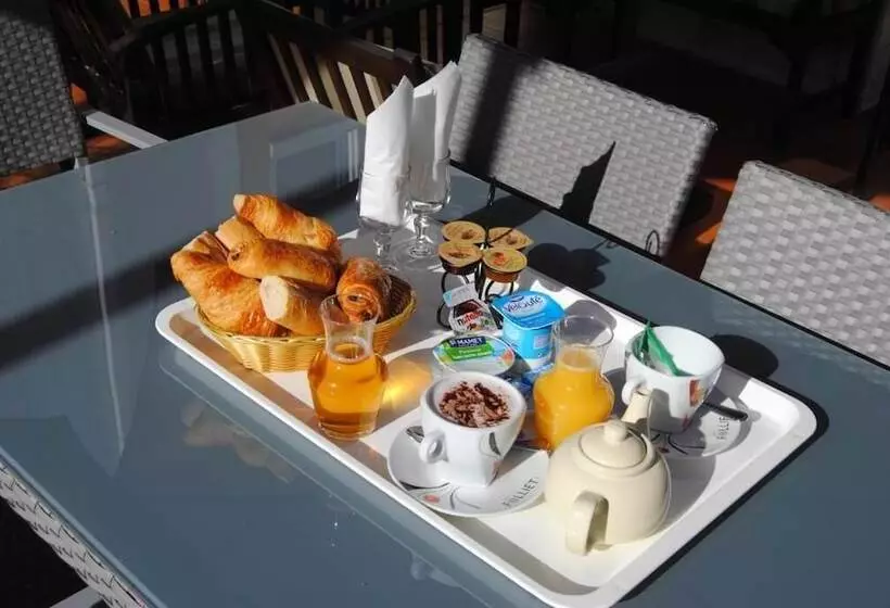 Contact Hotel Le Sud Montpellier Aéroport Parc Expo Arena