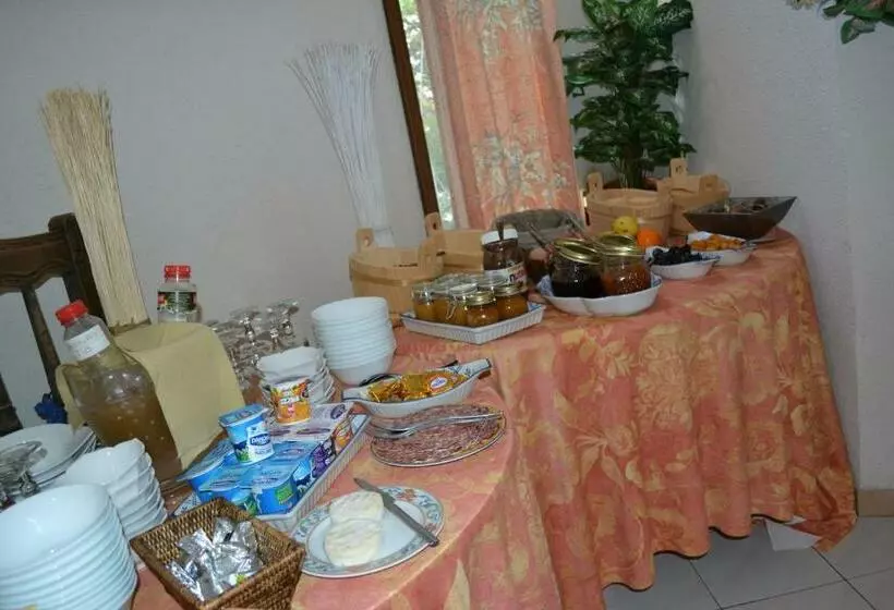 ホテル Le Vieil Amandier