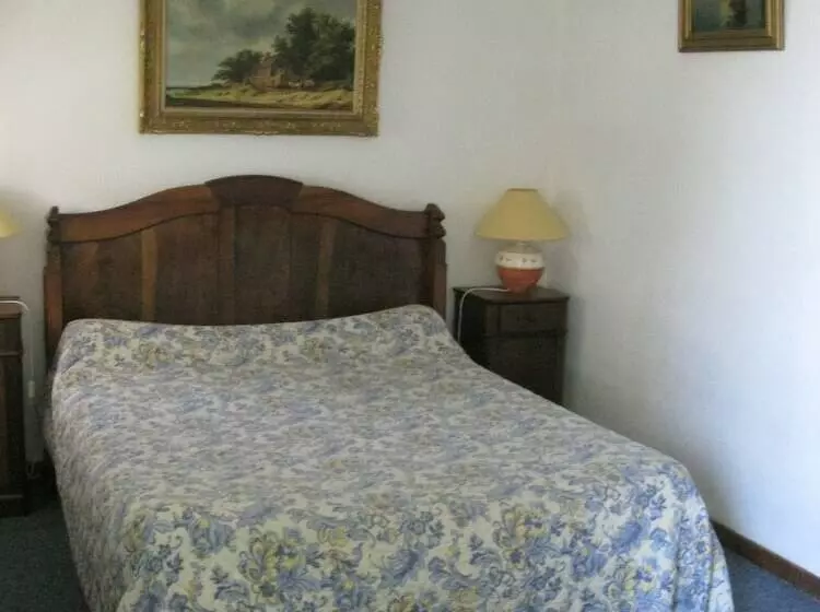 ホテル Le Vieil Amandier