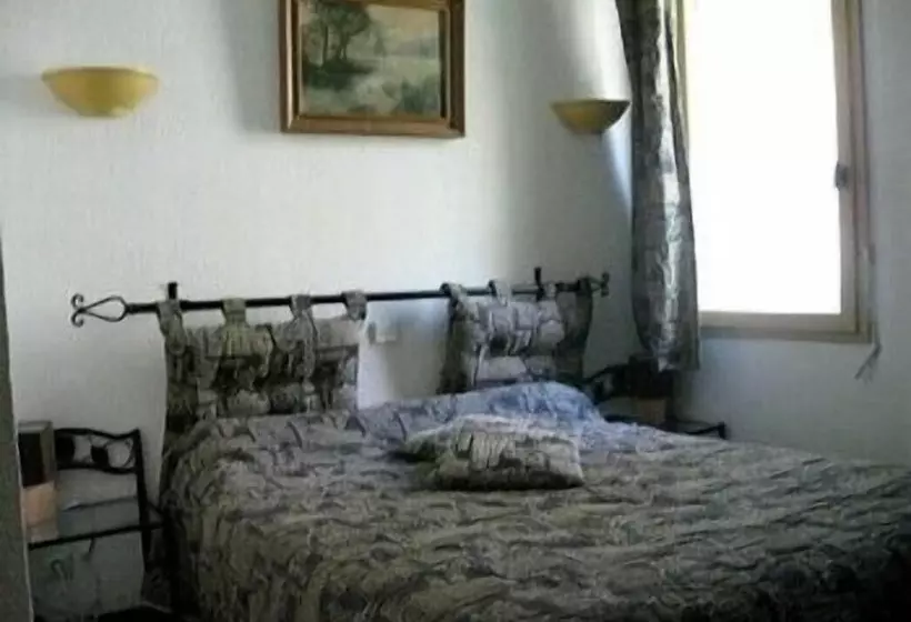 ホテル Le Vieil Amandier