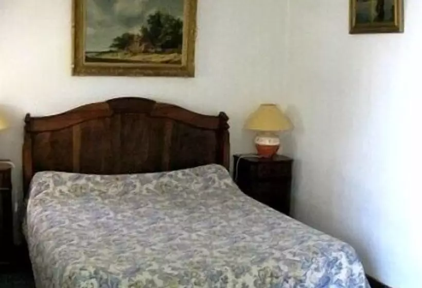 ホテル Le Vieil Amandier