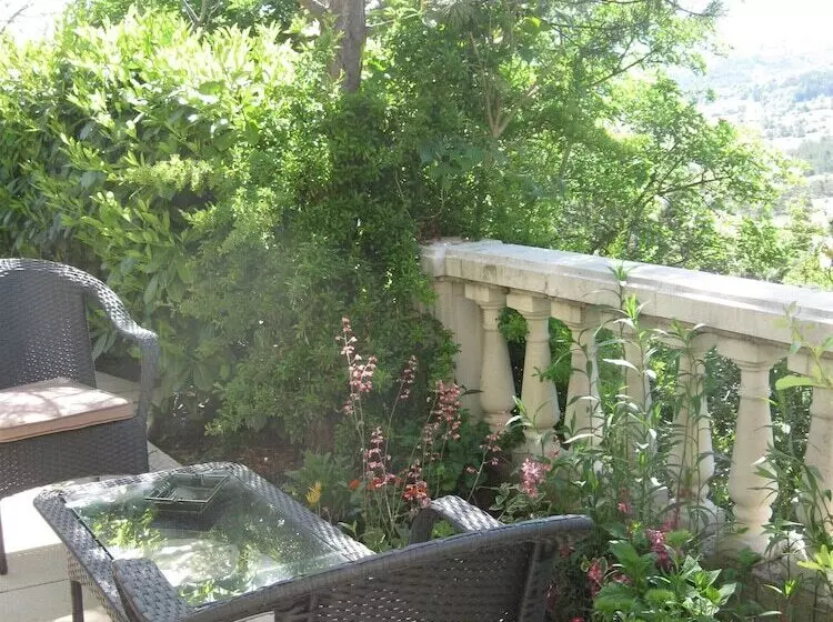 ホテル Le Vieil Amandier