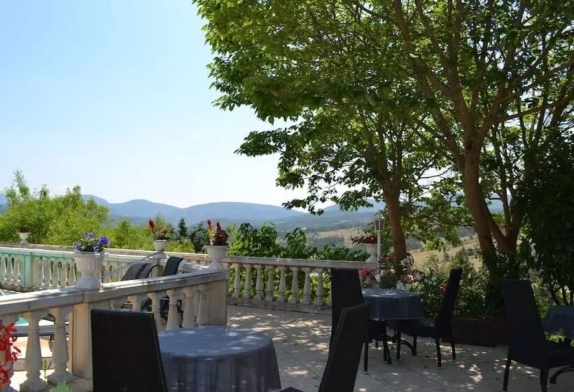 ホテル Le Vieil Amandier