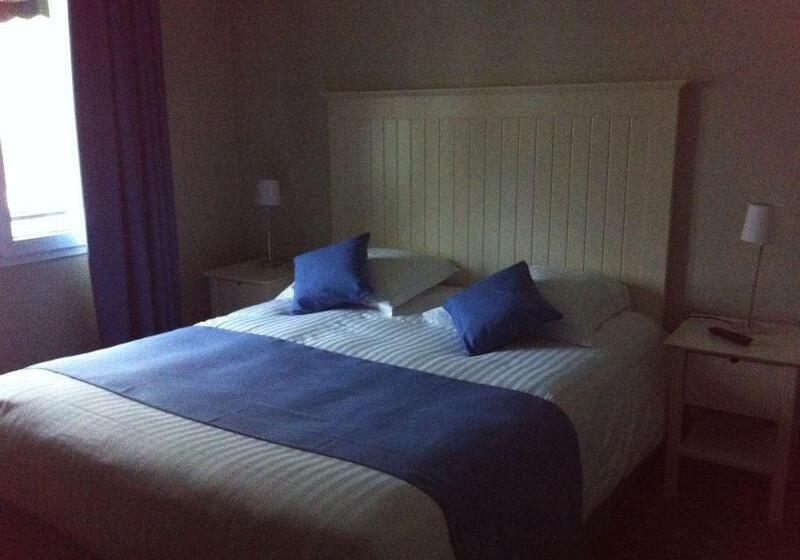 Hotell Logis   Hôtel Du Nord Et Restaurant La Table D Elisa