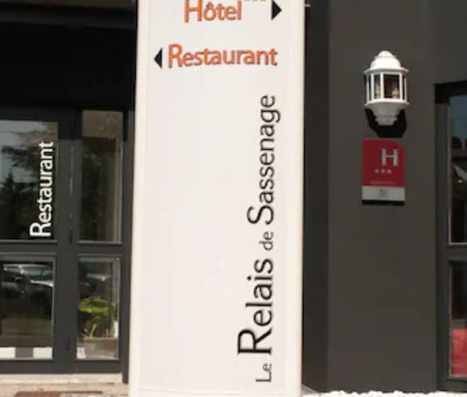 Отель Logis Le Relais De Sassenage
