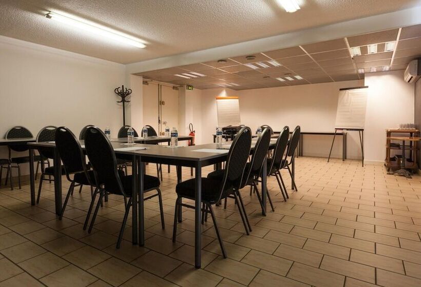 Отель Logis Le Relais De Sassenage