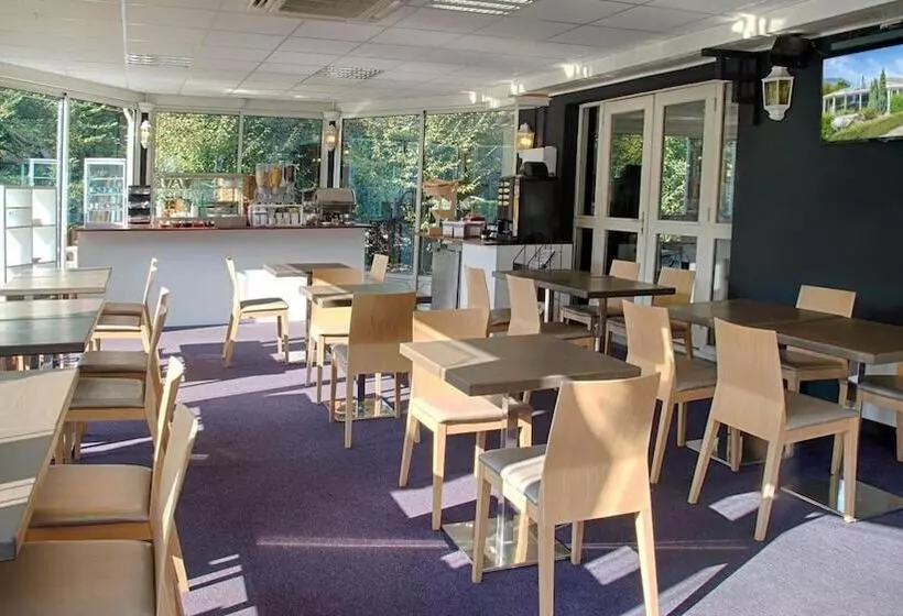 Отель Logis Le Relais De Sassenage