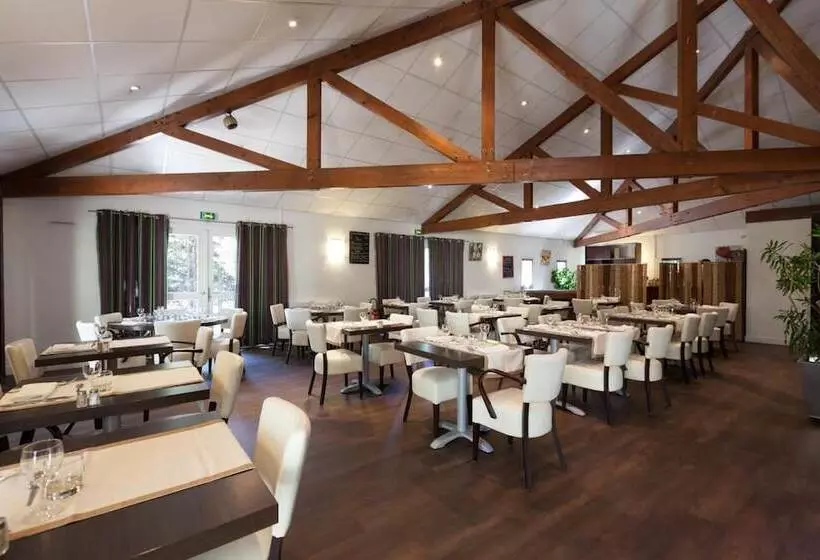 Отель Logis Le Relais De Sassenage