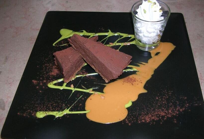 호텔 Logis Le Relais De Sassenage