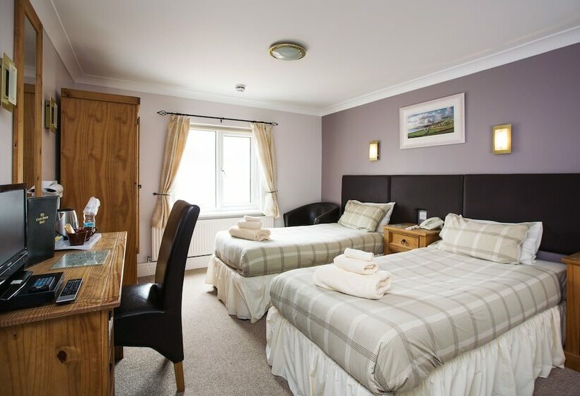 فندق The Coach House