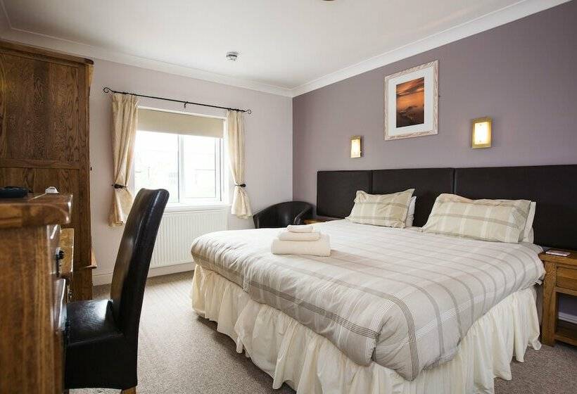 فندق The Coach House