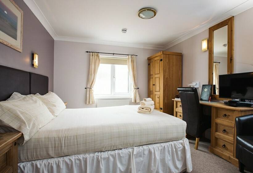 فندق The Coach House