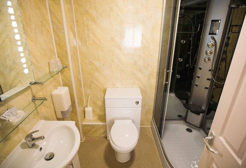 فندق The Coach House