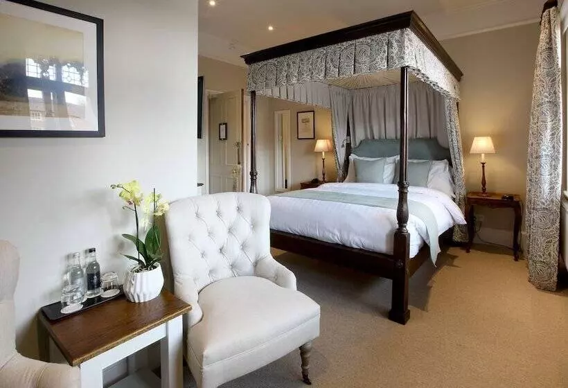 فندق The Five Arrows