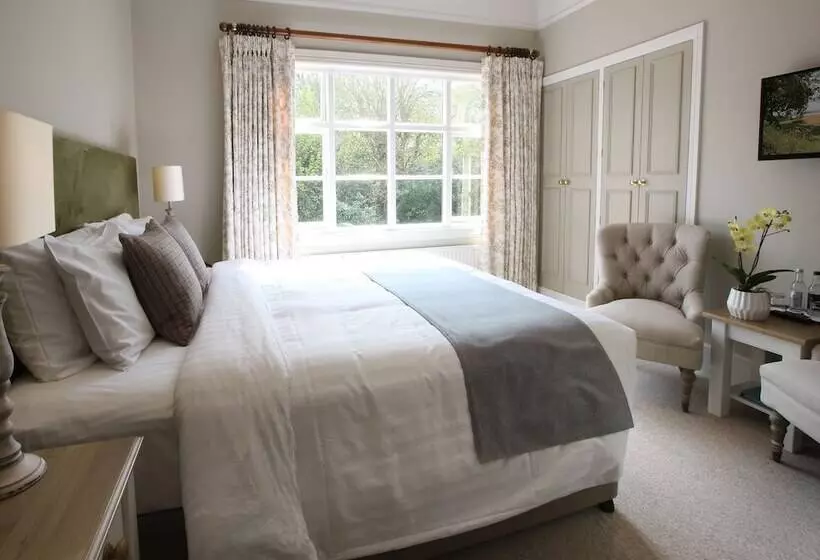 فندق The Five Arrows