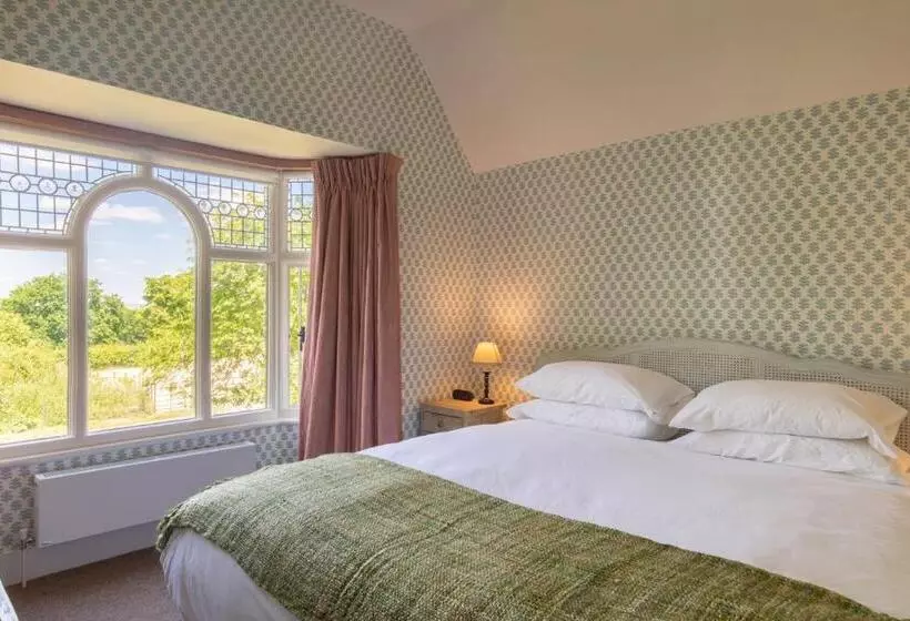 فندق The Five Arrows