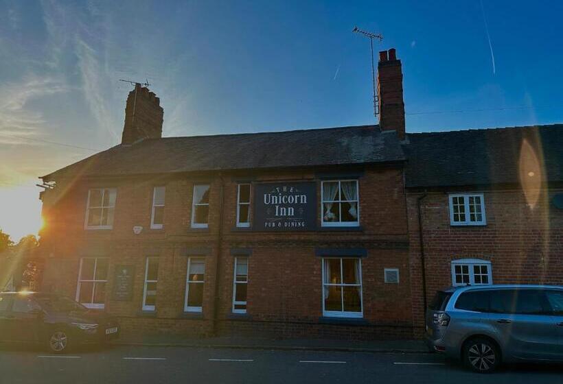 호텔 The Unicorn Inn