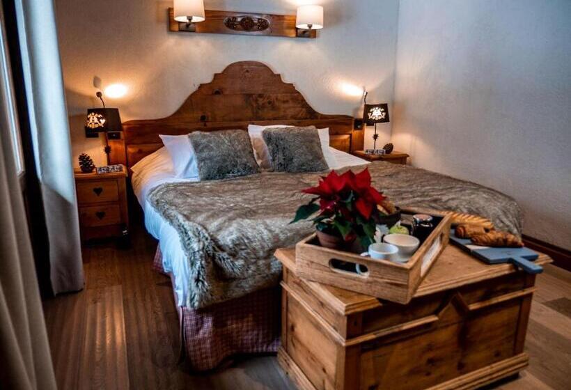 Les Chalets De La Serraz