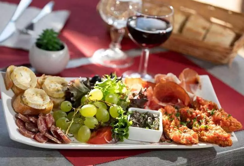 The Originals City, Relax Otel & Spa, Le Barcarès