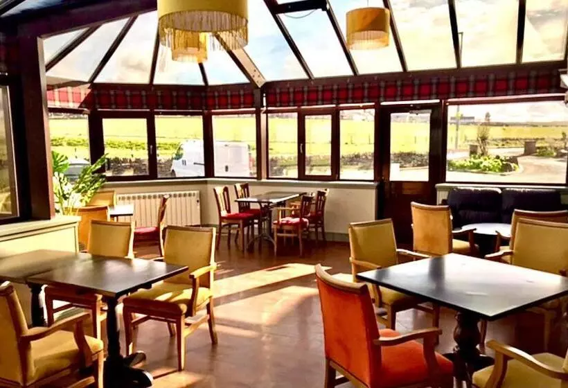 The Weigh Inn Hotel & Lodges