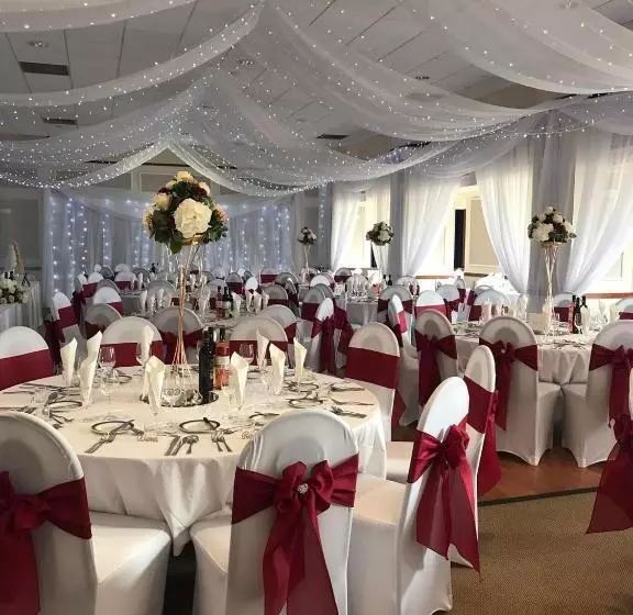 The Weigh Inn Hotel & Lodges