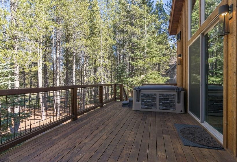 Sawtooth By Avantstay Spacious Pine Tree Cabin W/ Hot Tub