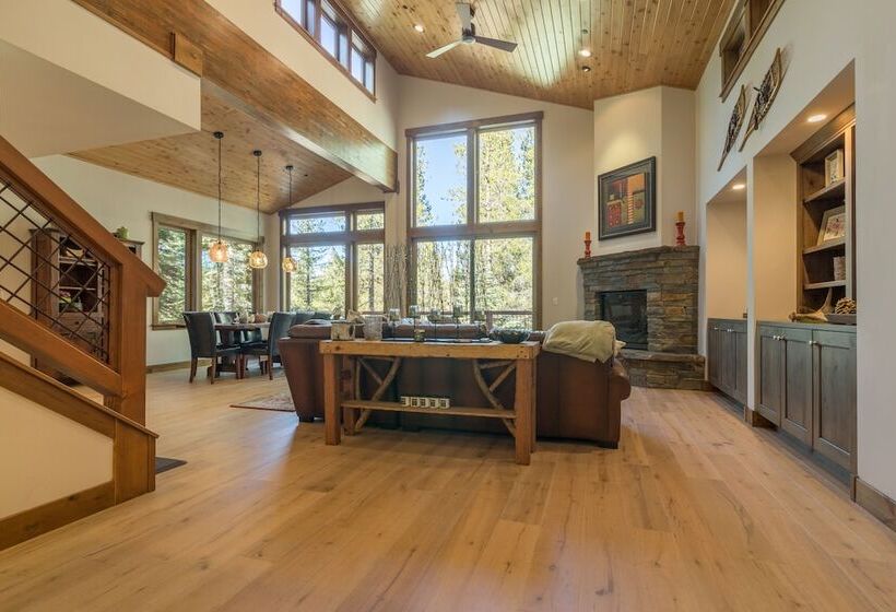 Sawtooth By Avantstay Spacious Pine Tree Cabin W/ Hot Tub