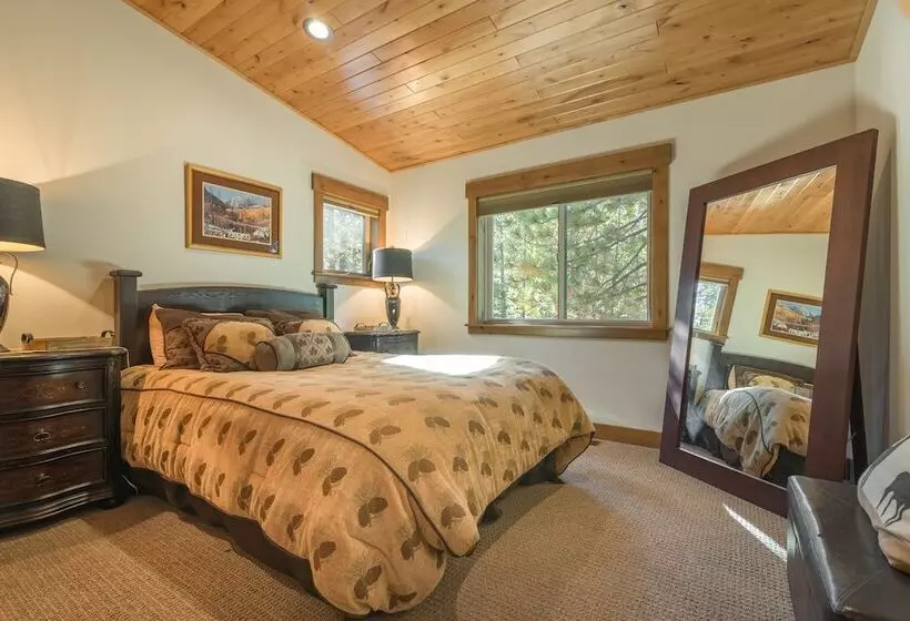 Sawtooth By Avantstay Spacious Pine Tree Cabin W/ Hot Tub