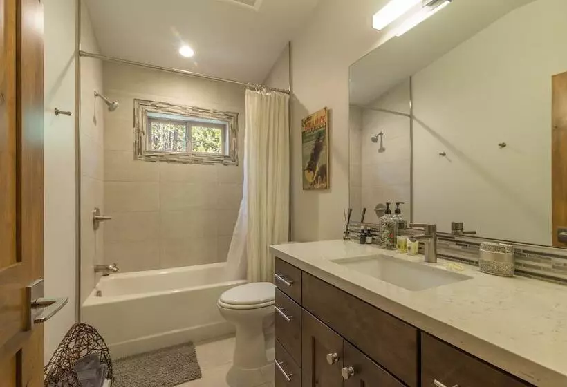 Sawtooth By Avantstay Spacious Pine Tree Cabin W/ Hot Tub