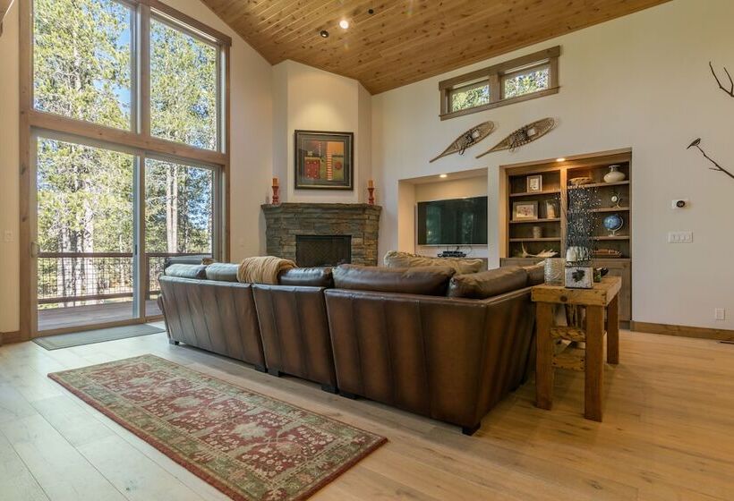 Sawtooth By Avantstay Spacious Pine Tree Cabin W/ Hot Tub