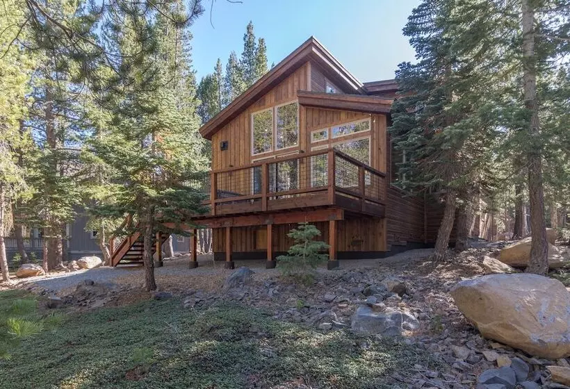 Sawtooth By Avantstay Spacious Pine Tree Cabin W/ Hot Tub