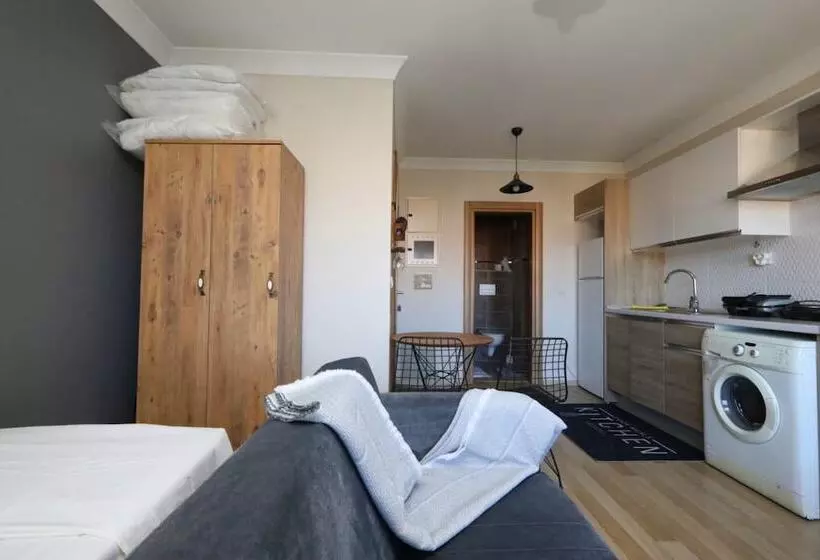 Studio Flat With Shared Pool Near Sabiha Gokcen