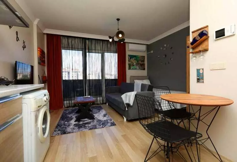Studio Flat With Shared Pool Near Sabiha Gokcen