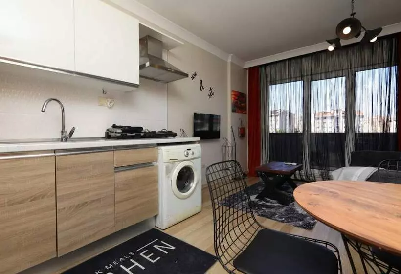 Studio Flat With Shared Pool Near Sabiha Gokcen