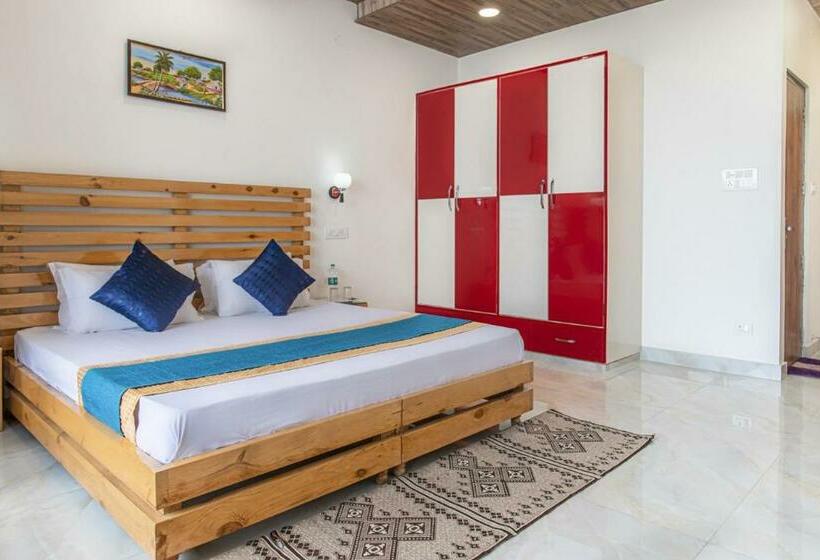 Himalyan Basera I Pvt Balcony I Serviced Apt I By Exotic Stays