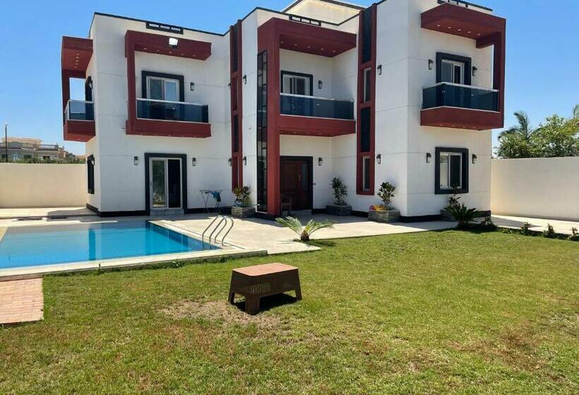 Vilaria King Mariot Fully Air Conditioned Villa فيلاريا كنج مريوط فيلا مكيفه بالكامل