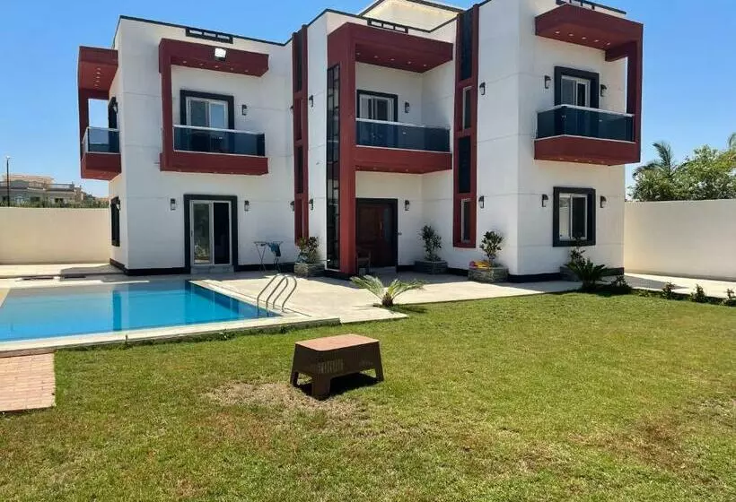 Vilaria King Mariot Fully Air Conditioned Villa فيلاريا كنج مريوط فيلا مكيفه بالكامل