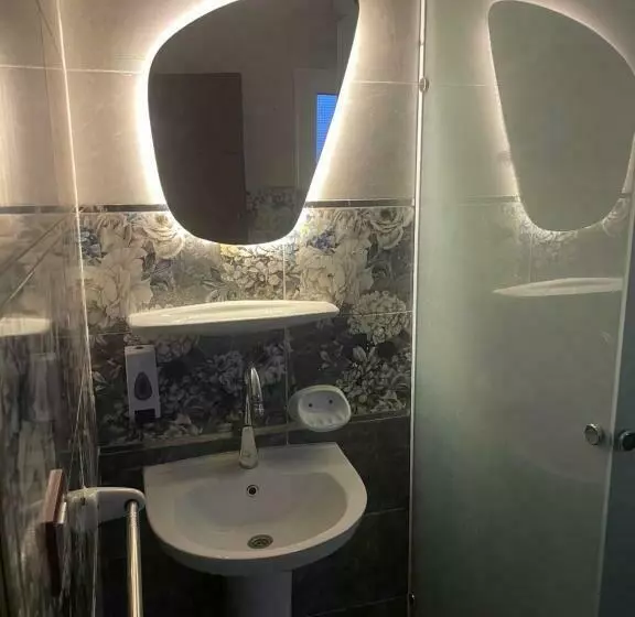 Vilaria King Mariot Fully Air Conditioned Villa فيلاريا كنج مريوط فيلا مكيفه بالكامل