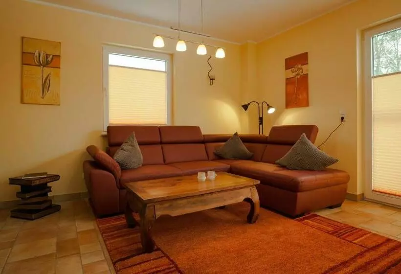 Haus Pangea B47690