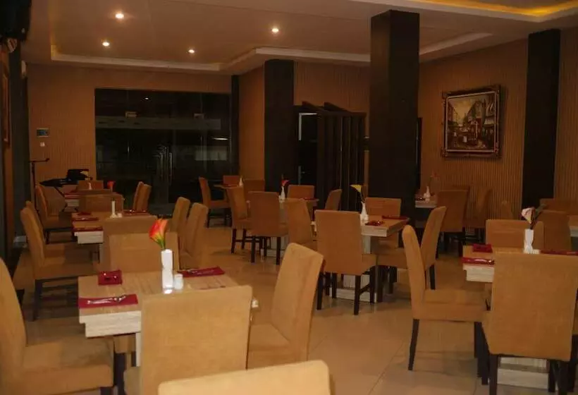 Hotelli Grand Dian Boutique