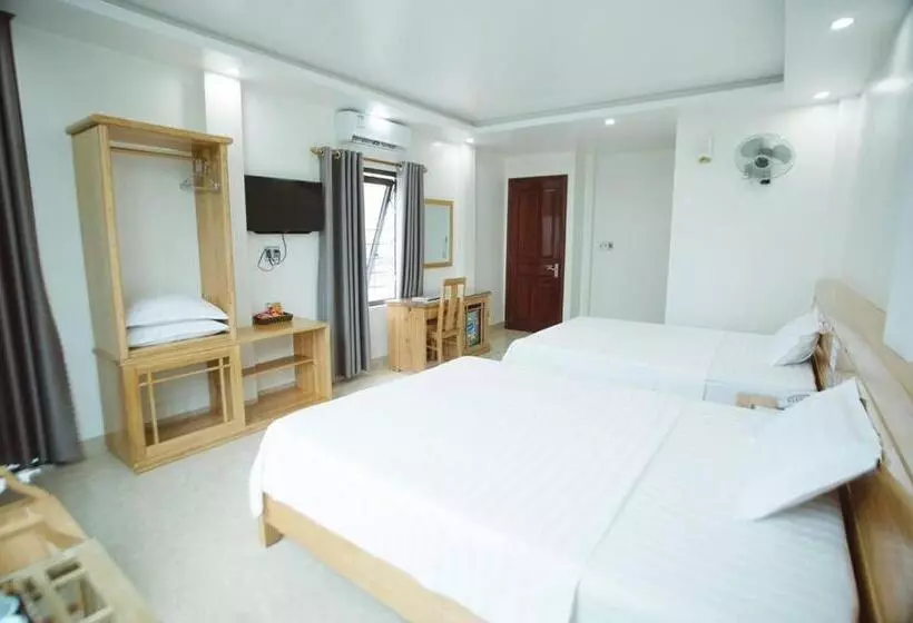 هتل Khách Sạn Tân Trang