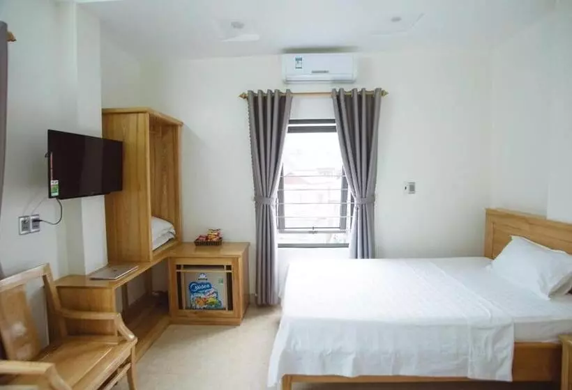 هتل Khách Sạn Tân Trang