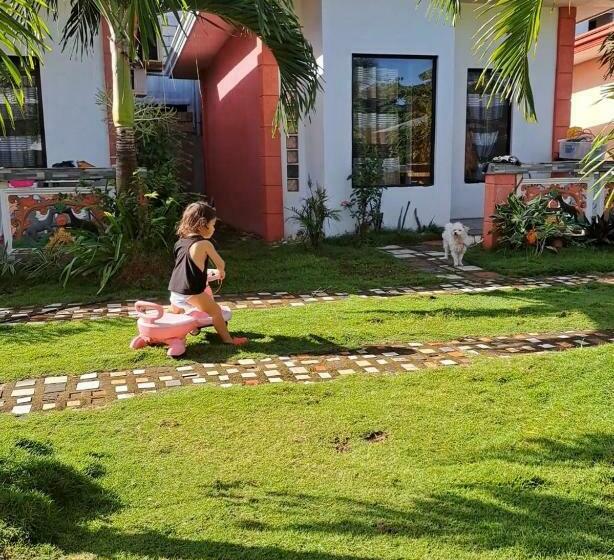 Jean Apartment And Guest Rooms