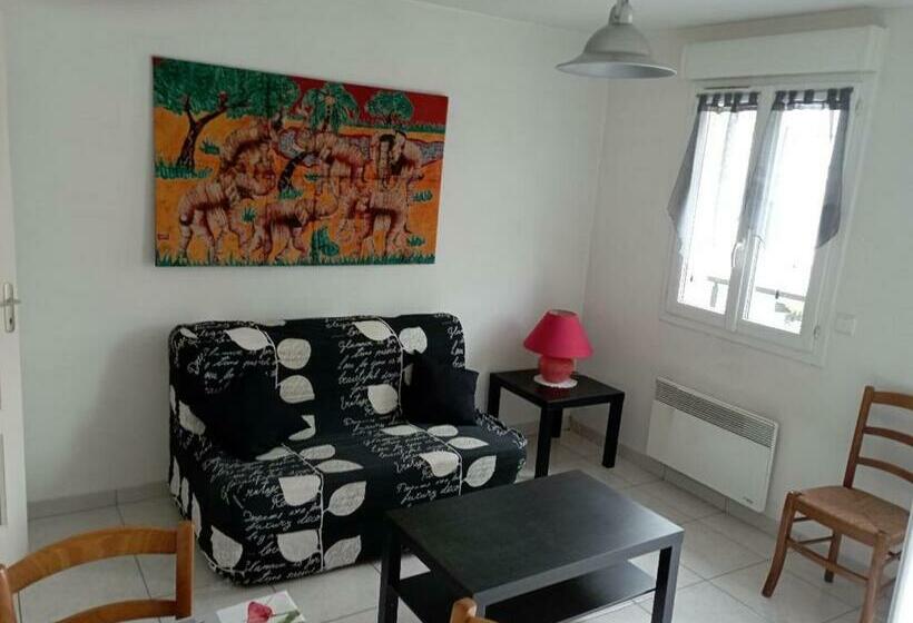 2 Pièces Centre Ville Parking Proche Transport