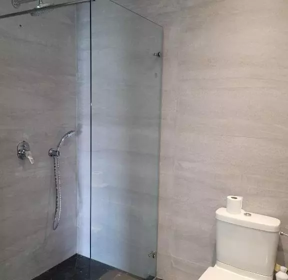 Appartement Avec Piscine à Saidia Climatisation Et Wifi