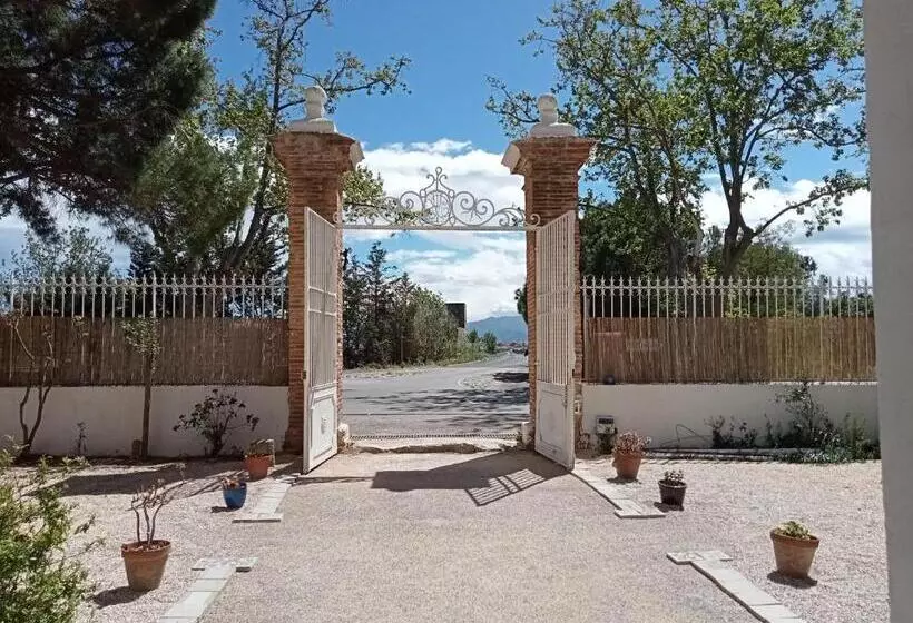 تختخواب و صبحانه Le Mas Palegry Chambres D Hôtes Perpignan