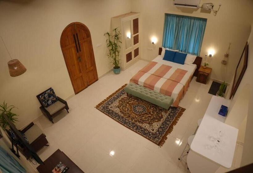 Cascara Beach Resort